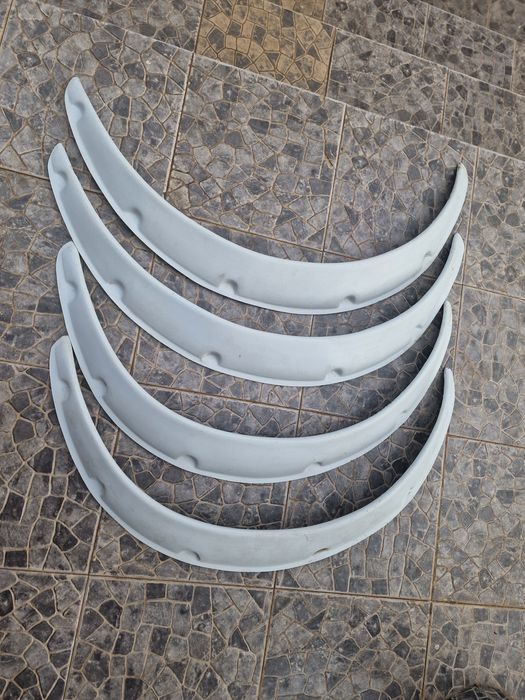 Abas de guarda-lamas universais