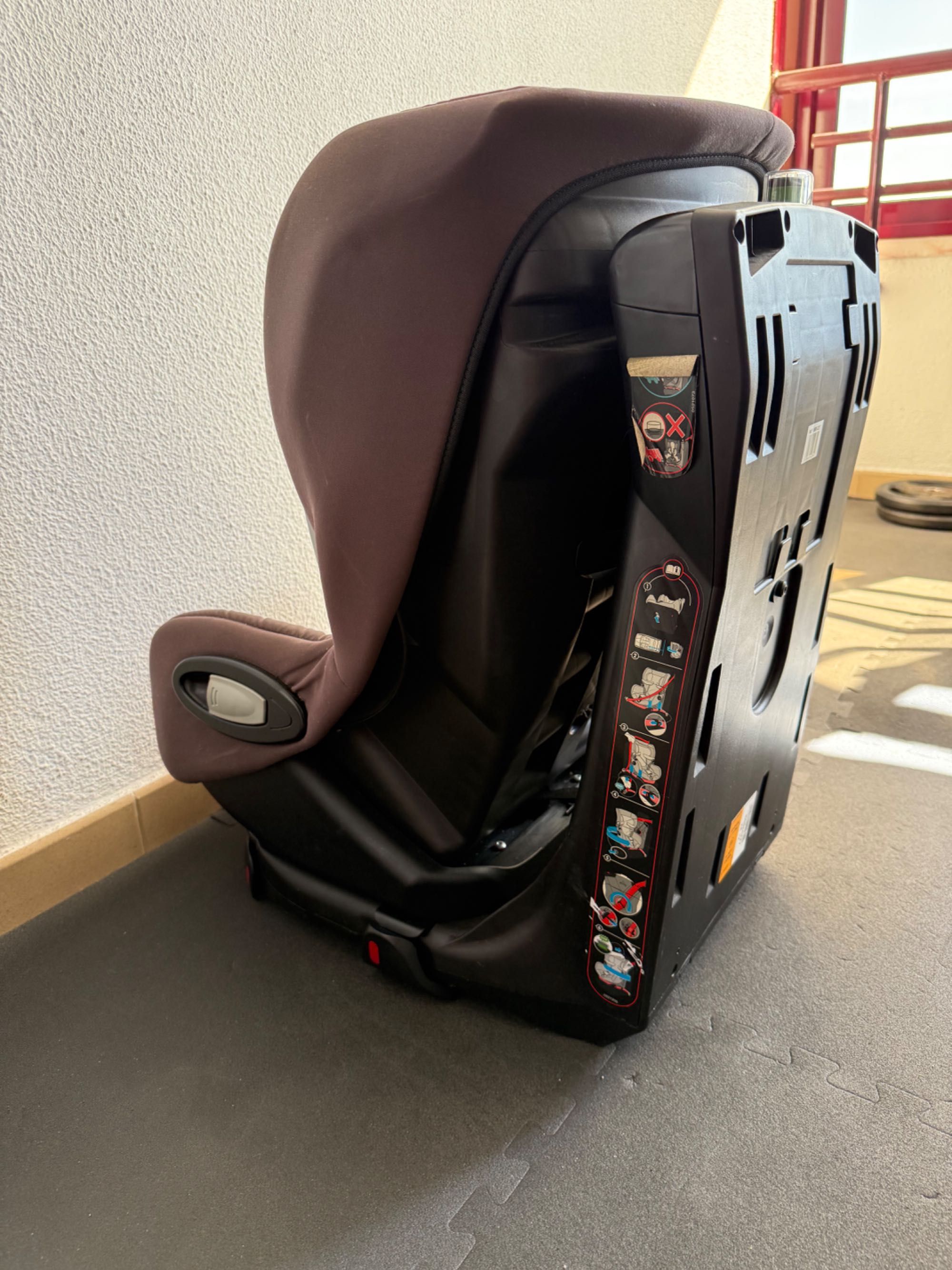 Cadeira de Bebé para o carro - Maxi-Cosi Axiss