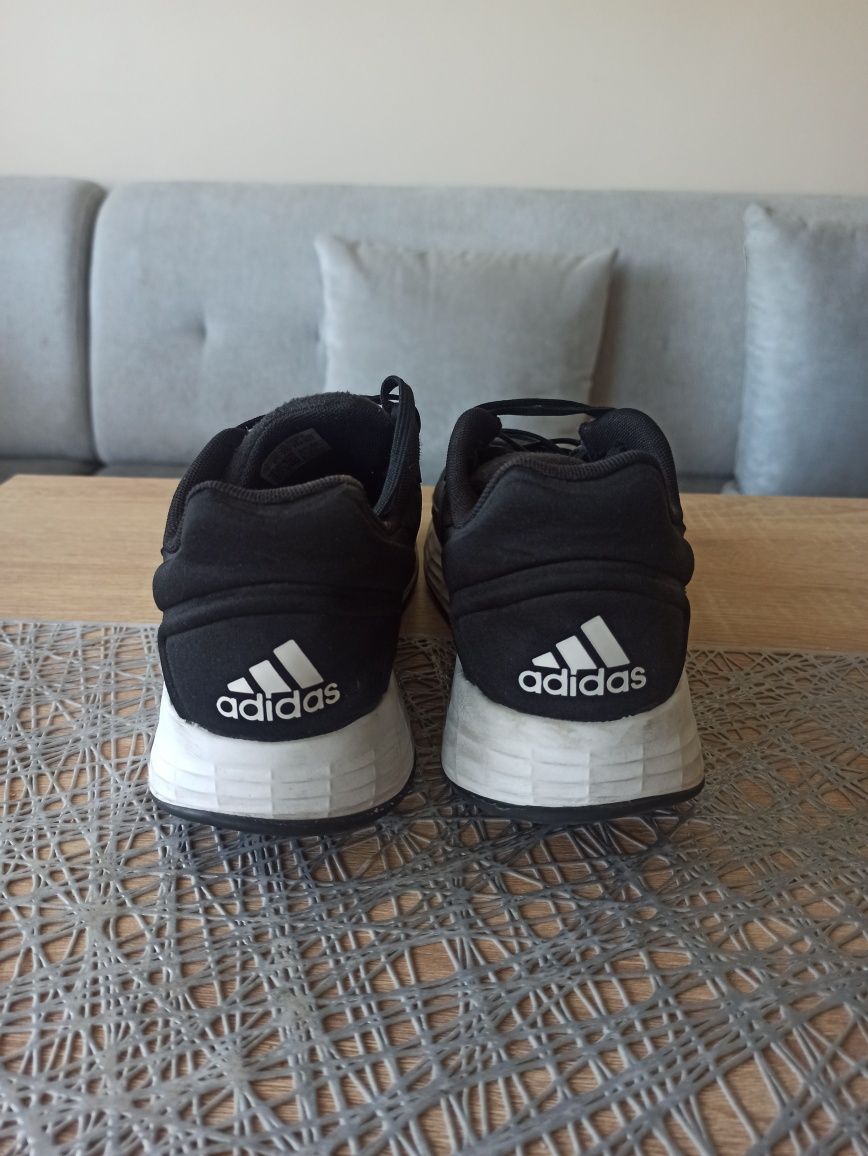 Czarne buty sportowe Adidas rozm. 40