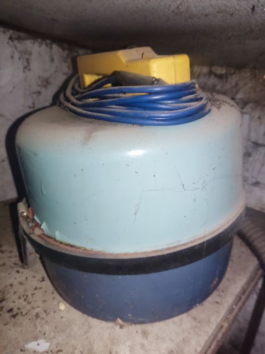 Пилосос витязь-м часів СССР,працює