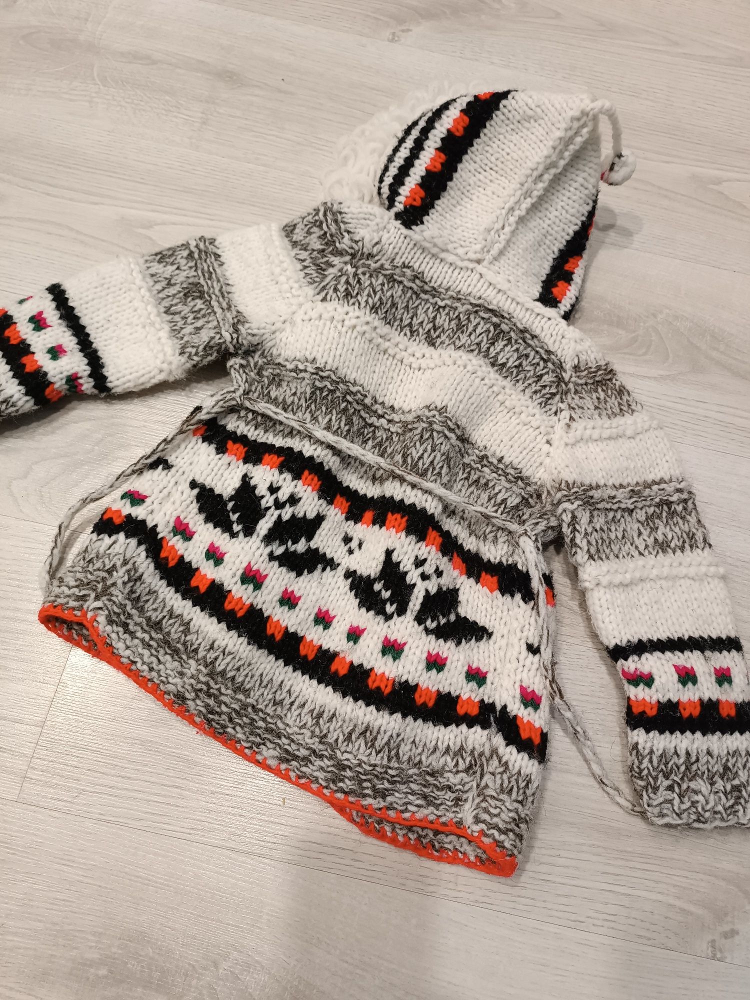 Sweter góralski  dla dzieci 3-4 lat
