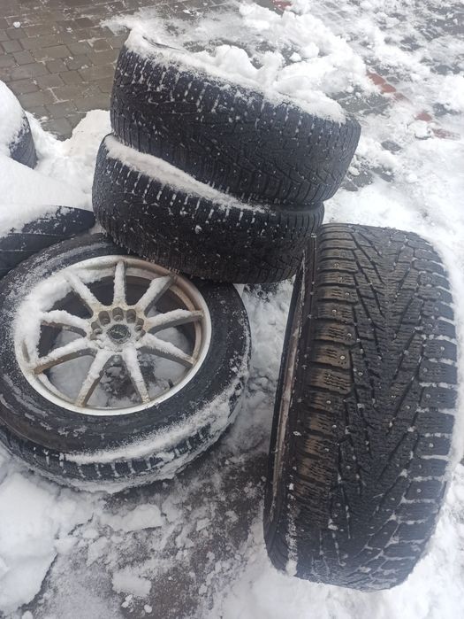 Продам колеса две разболтовки5/120+ 5/114,3    R18