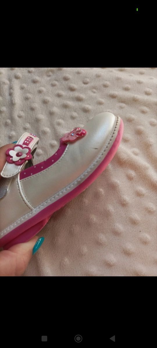 Buty eleganckie pantofelki dla dziewczynki 25 wkładka 16cm