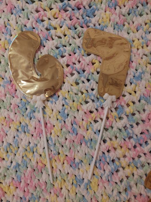 Продам фольговані цифри