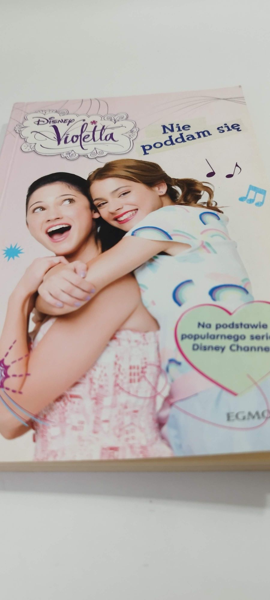 2 książki z serii Violetta, Na podstawie serialu Disney Channel