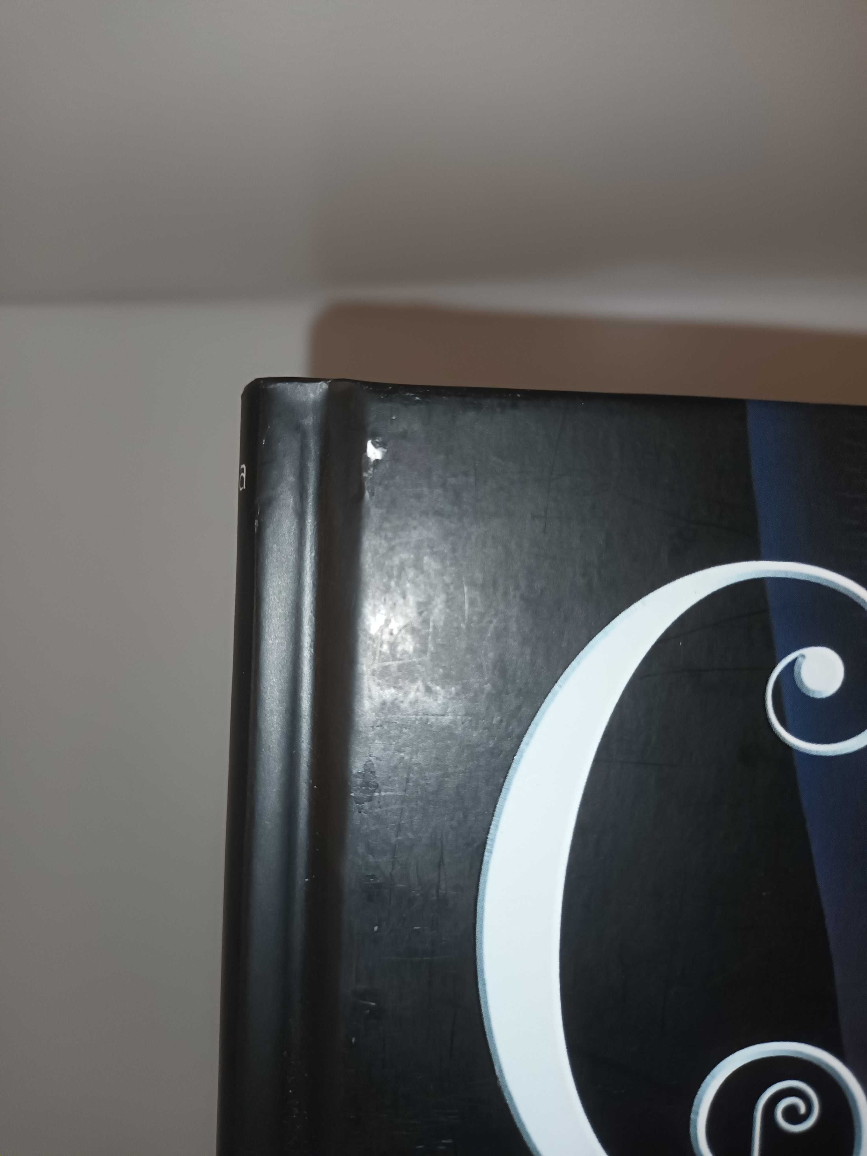 Cinder - Marissa Meyer, Saga księżycowa