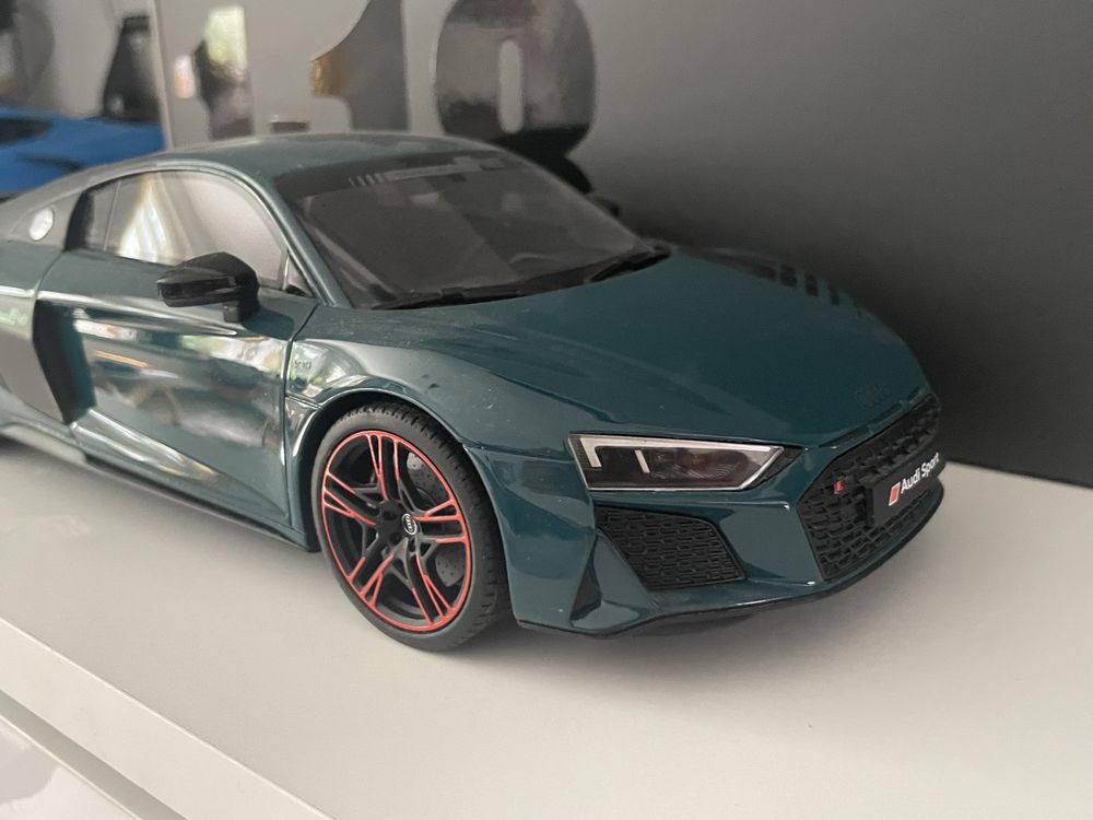 Dwa modele limitowe gt spirit / audi r8 hell /
