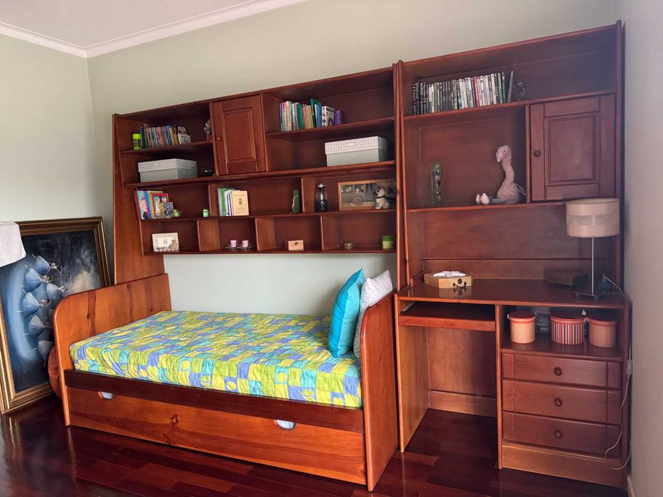 Estúdio 2 Camas e Secretária