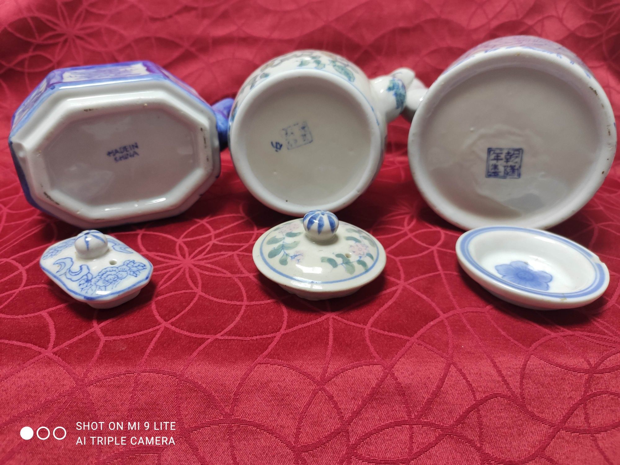 Bules em Porcelana da China pintados á mão