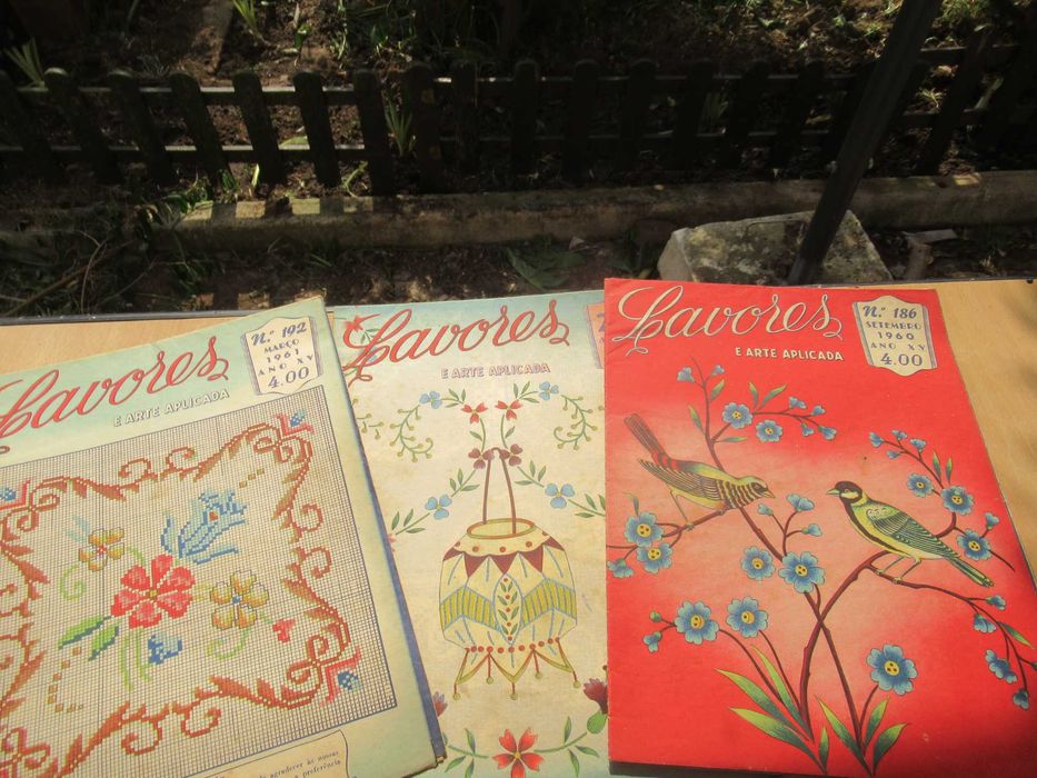 Lote de 16 Revistas antigas " Lavores " anos 1959/60 e 61