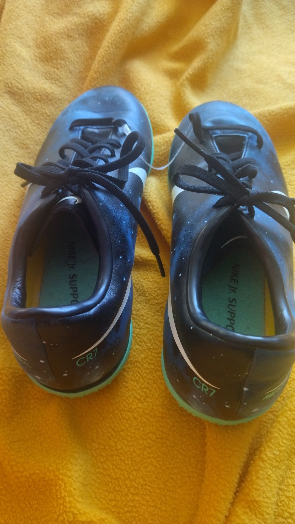 Buty piłkarskie Nike Mercurial CR7 Galaxy 37,5