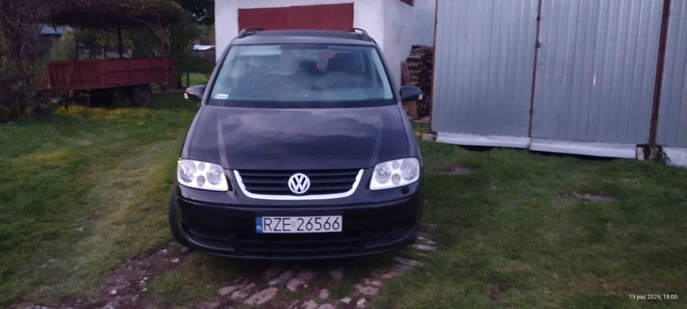 VW Touran 1.6mpi 2004rok