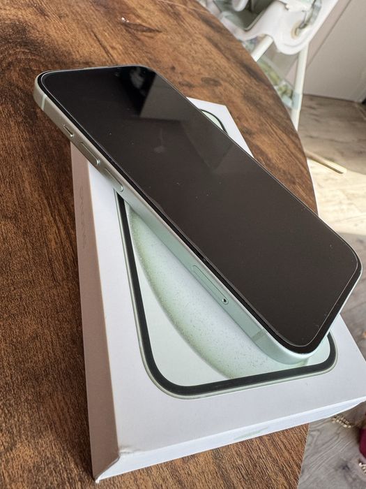 Iphone 15 128 gb idealny stan