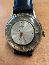 Stary szwajcarski zegarek Avia z 1954 r.