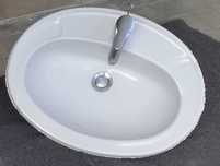 Lavatório Sanitana de encastrar + bancada mármore