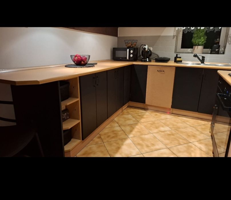 Kuchnia zestaw mebli kuchennych zlewozmywak bateria w zestawie