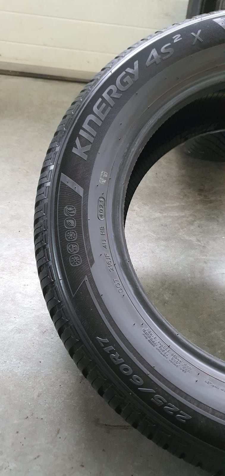 225/60/17 Hankook para wielosezonowe