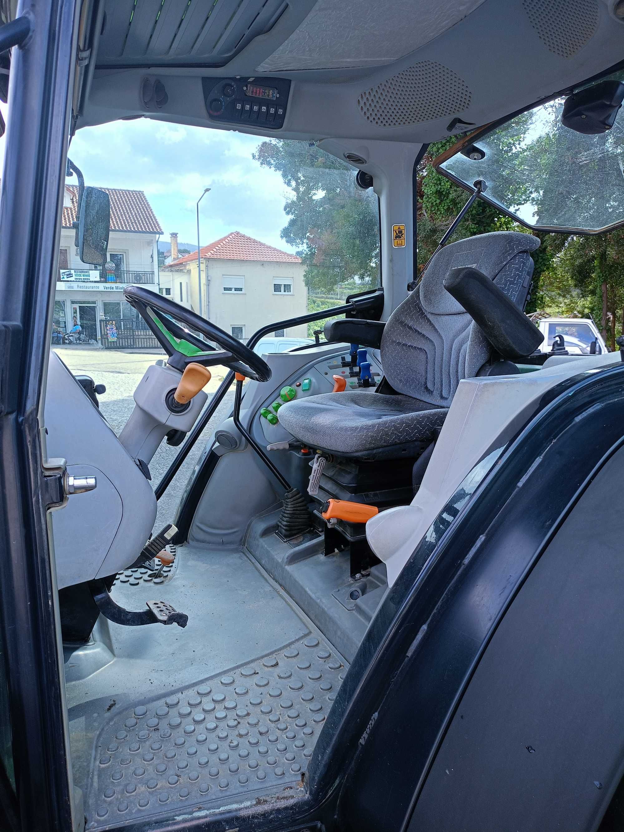 Trator Deutz 100cv 2014