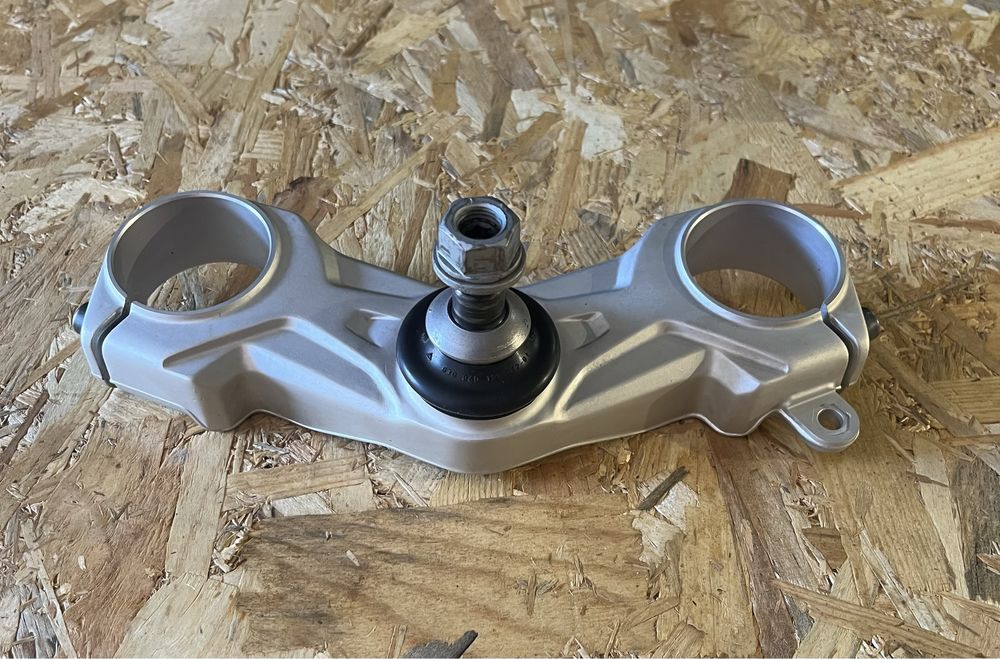 Parte inferior da ponte de garfo BMW R 1250 GS