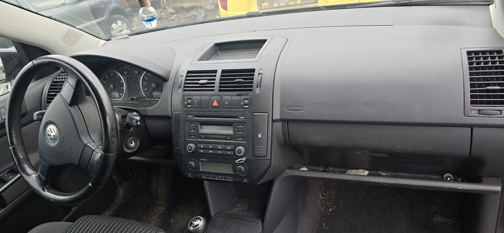 Drzwi  zderzak lampa klapa maska  LC9Z  VW Polo 1,4 2006  części