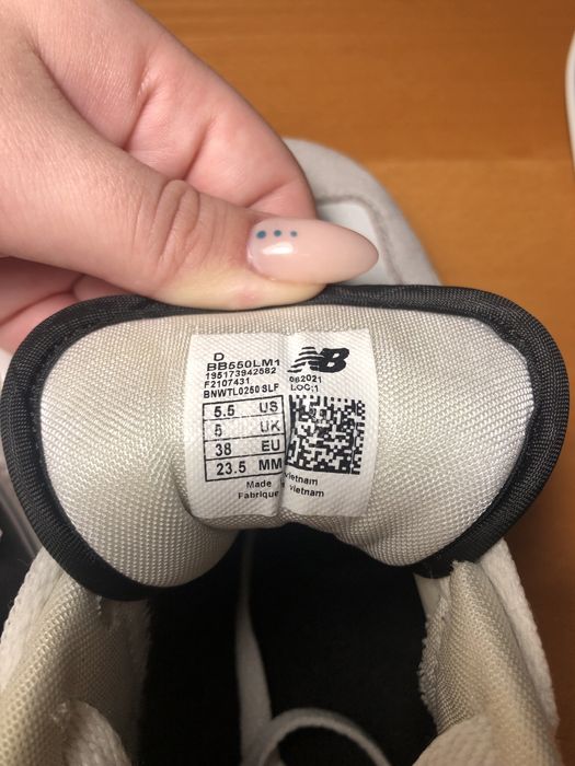 New Balance 550 Sea Salt Black