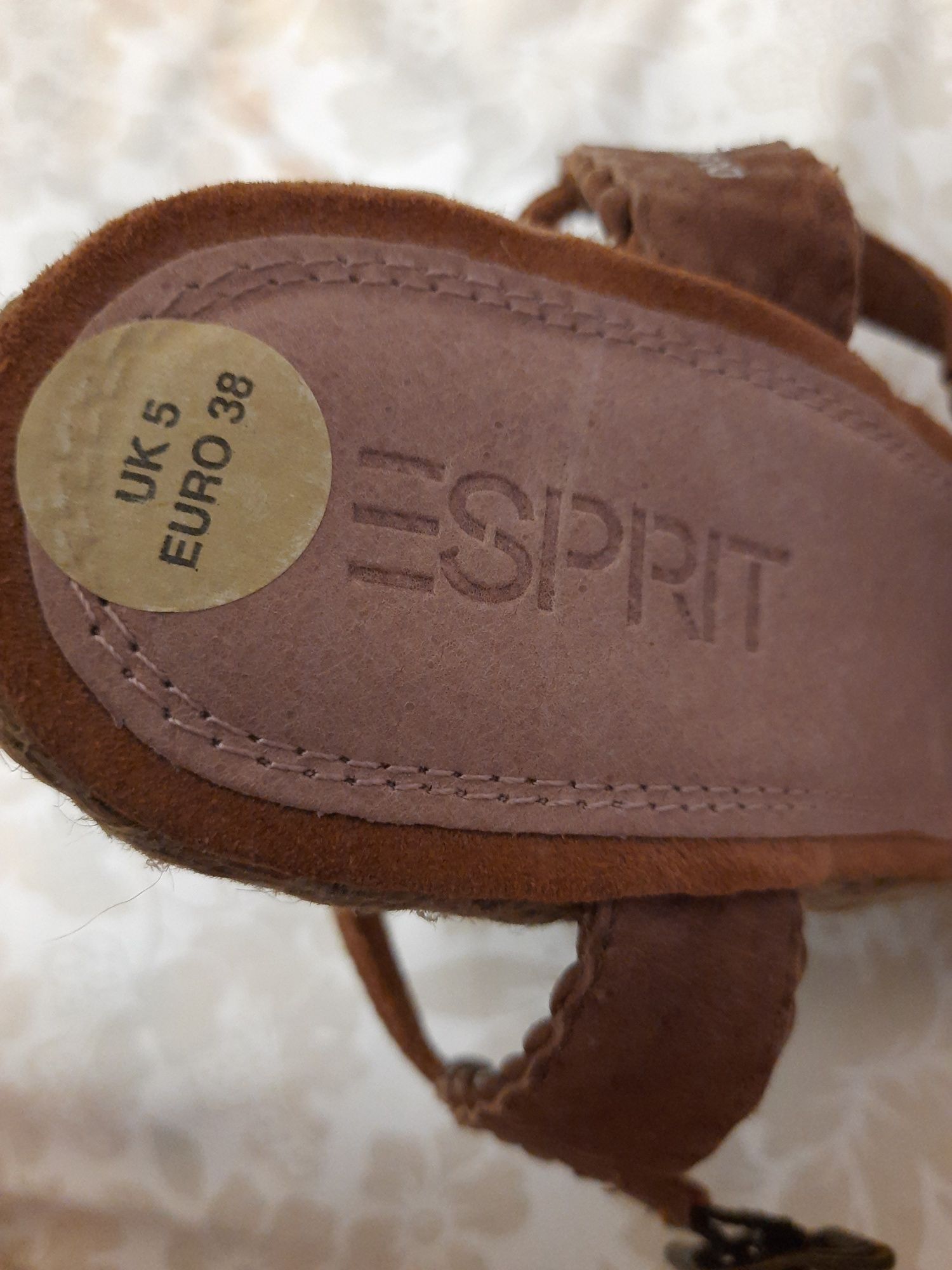 Sandały nowe 38 skóra Esprit koturn, plarforma