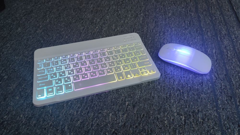 Бездротова Клавіатура з підсвіткою Bluetooth + мишка Безпровідні КОМПЛ