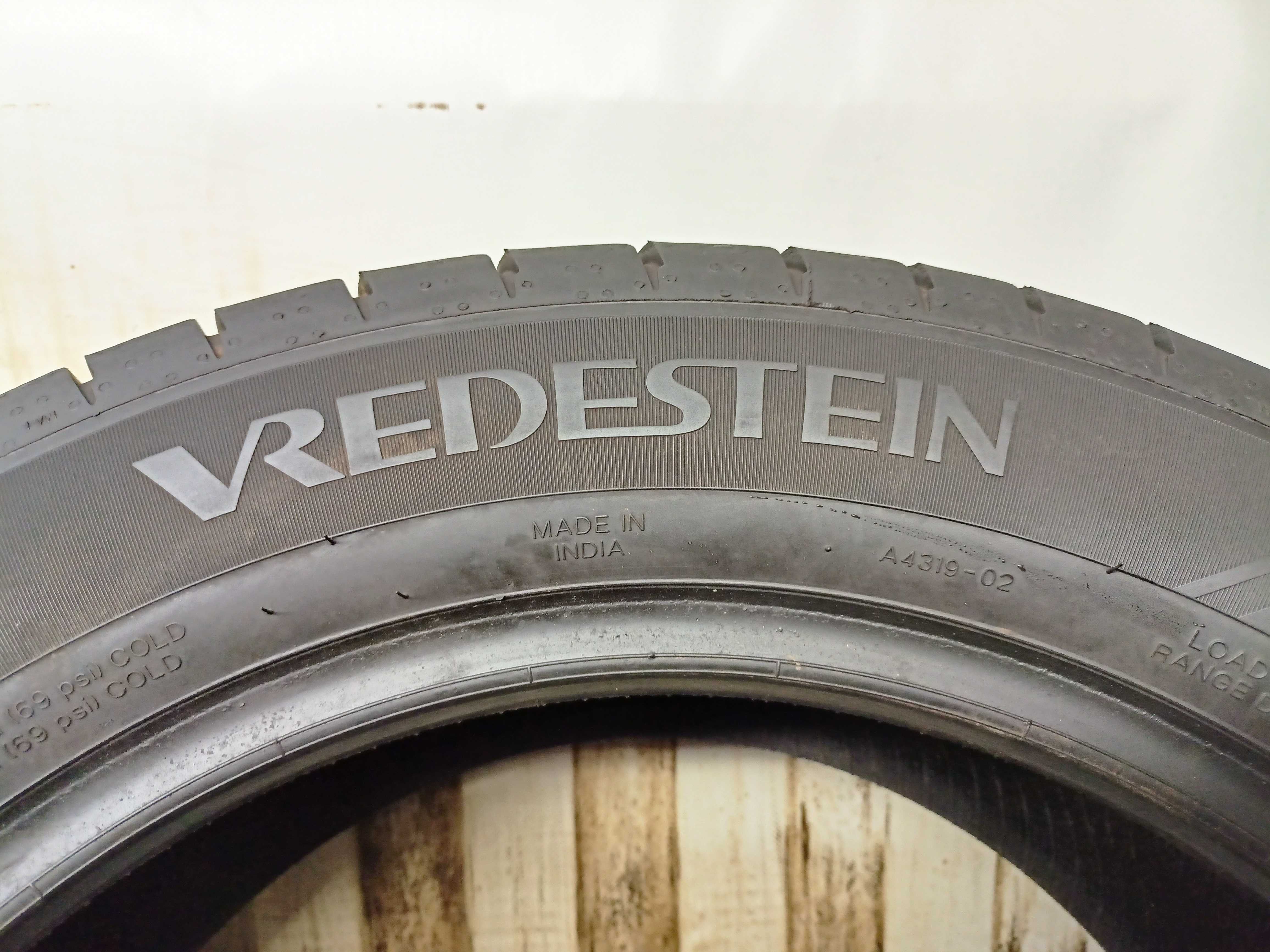 Vredestein Contracr 2 225/55/17C 23r. 109/107H 2x8,8mm (4113)