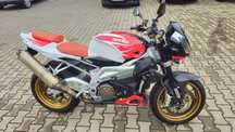 Aprilia rsv 1000 tuono