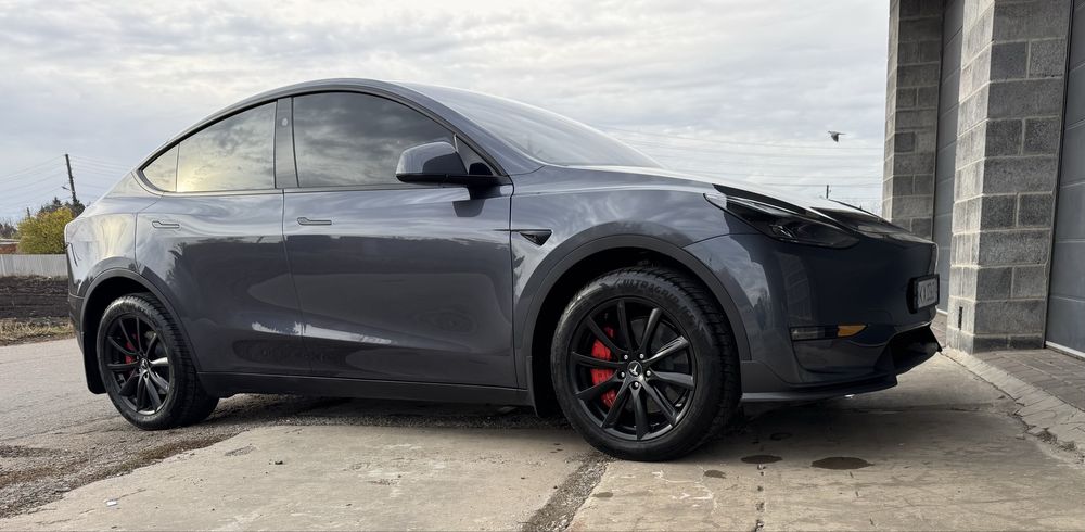 Tesla Model Y 2023 Long range dual motor