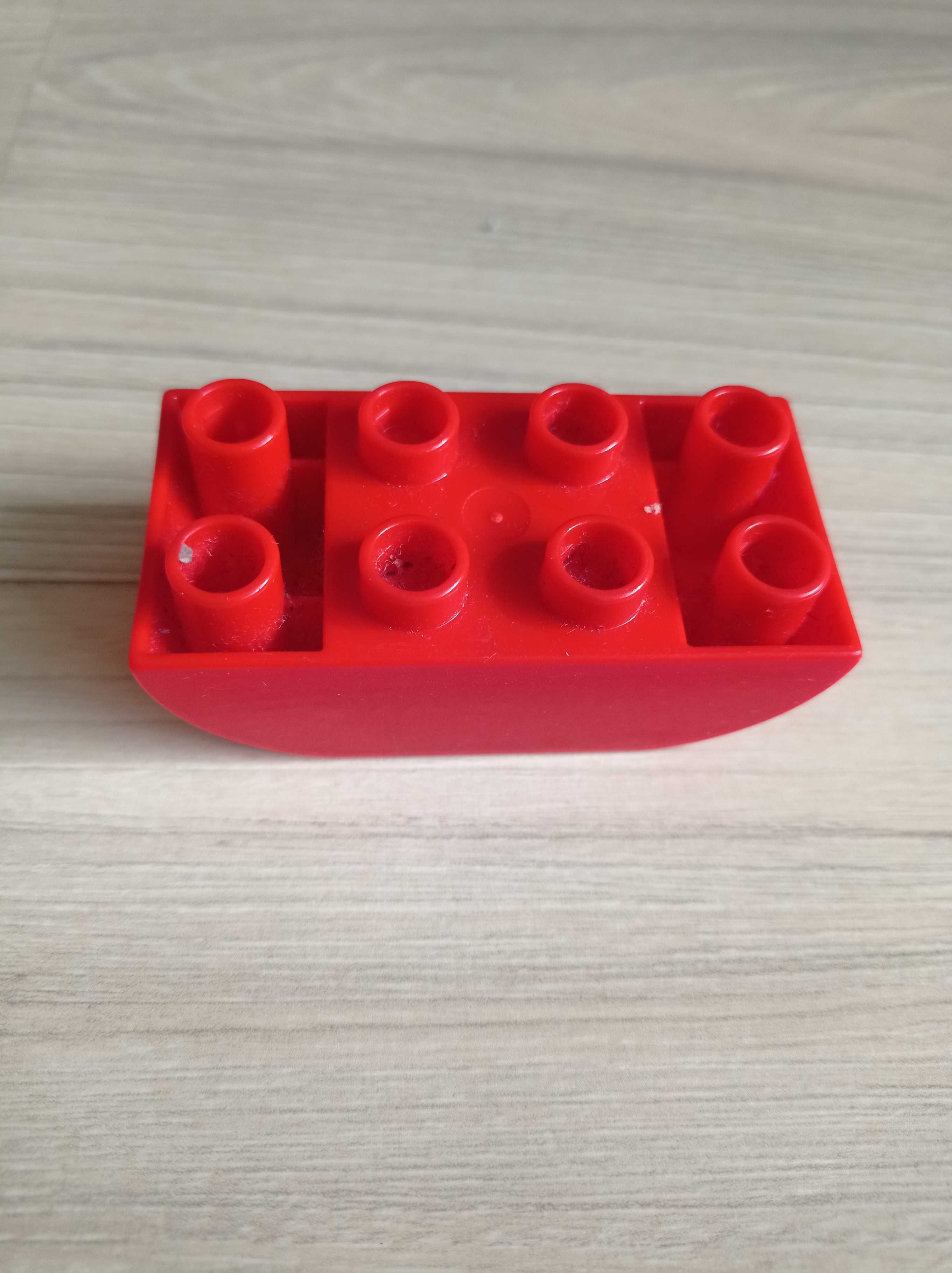 Lego Duplo 2x4 - 98224 - kolor czerwony