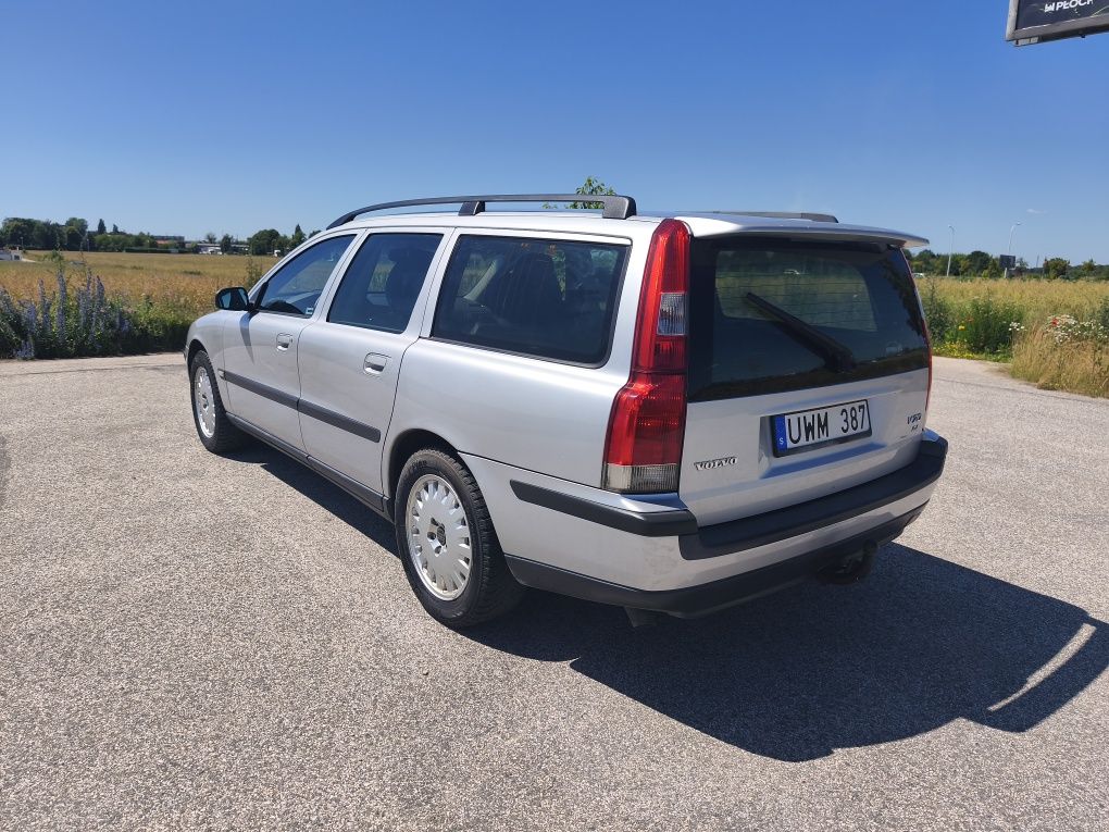 Volvo  V70 I 2.4