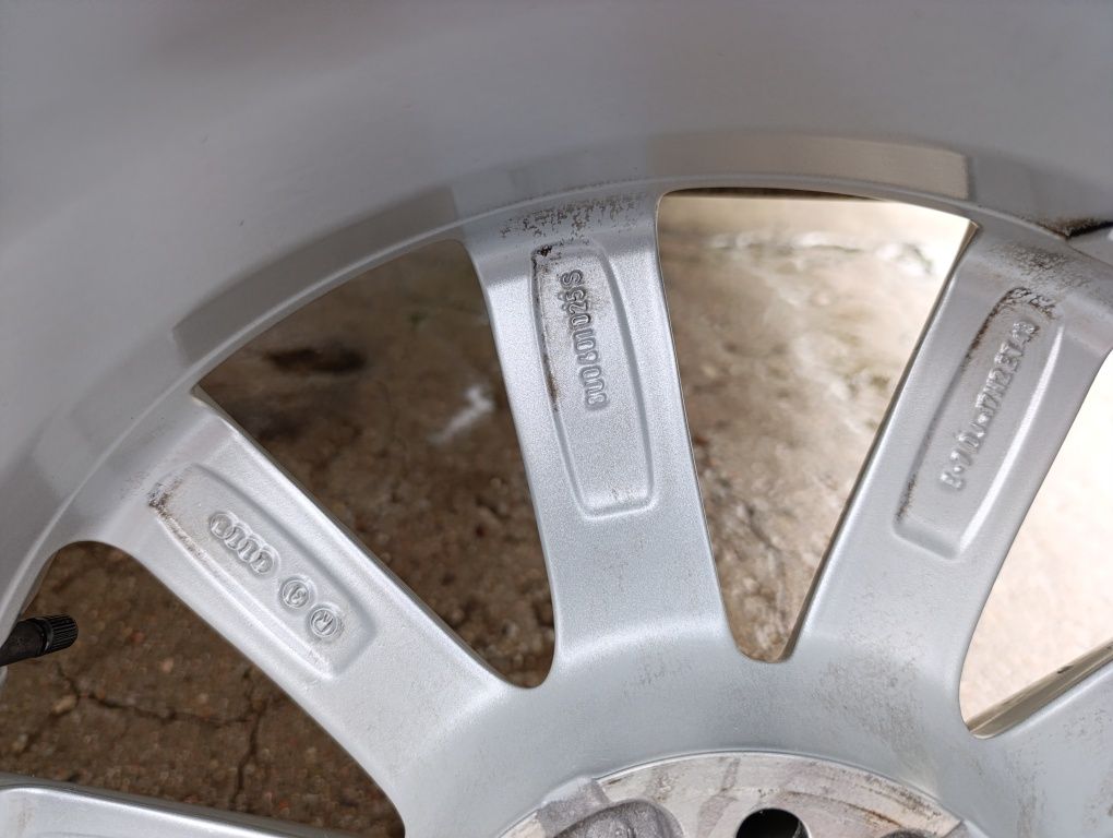 Audi Q3 felgi aluminiowe 17 cali jak nowe z Niemiec 5 x 112