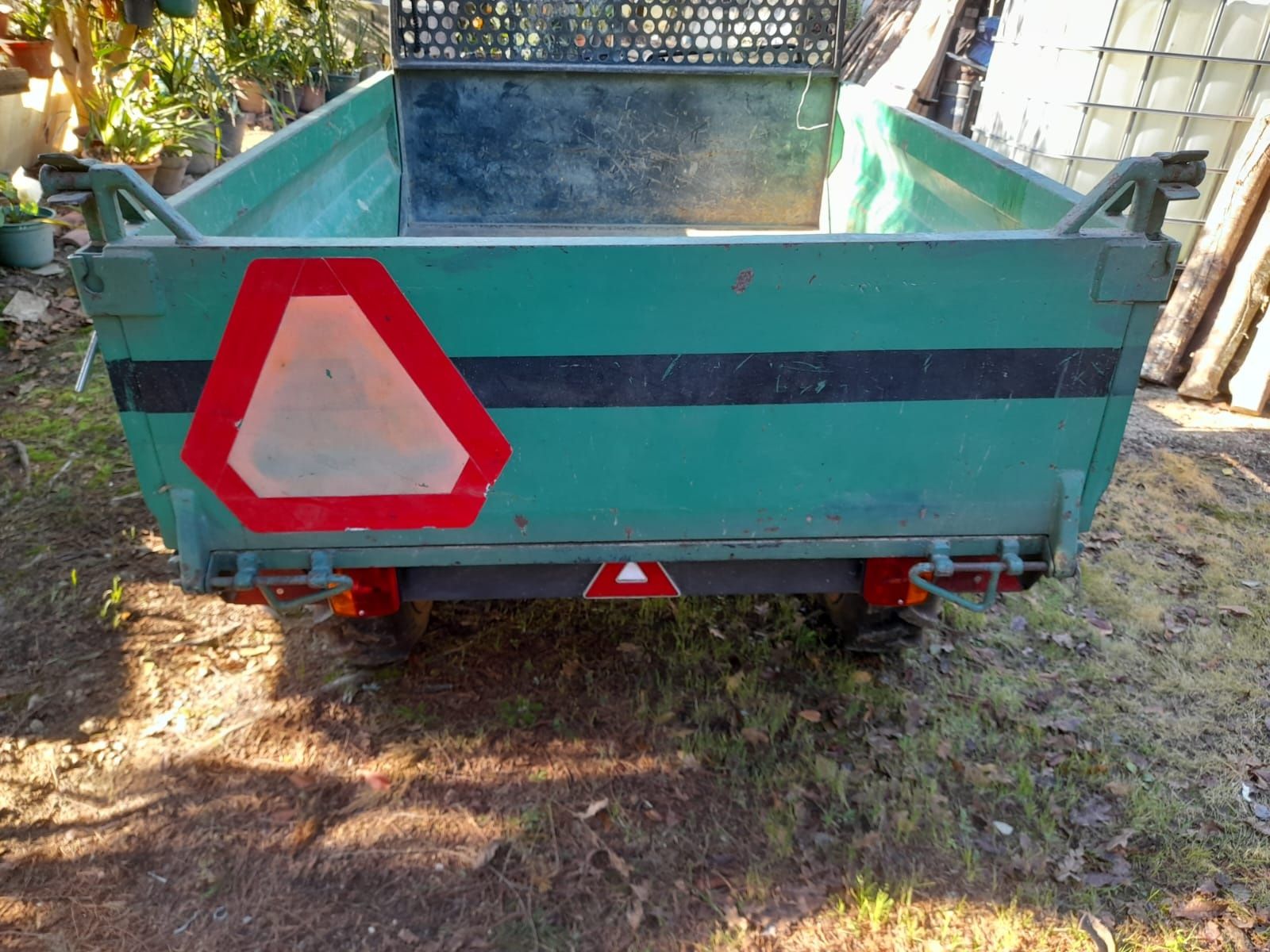Motocultivador/trator com reboque
