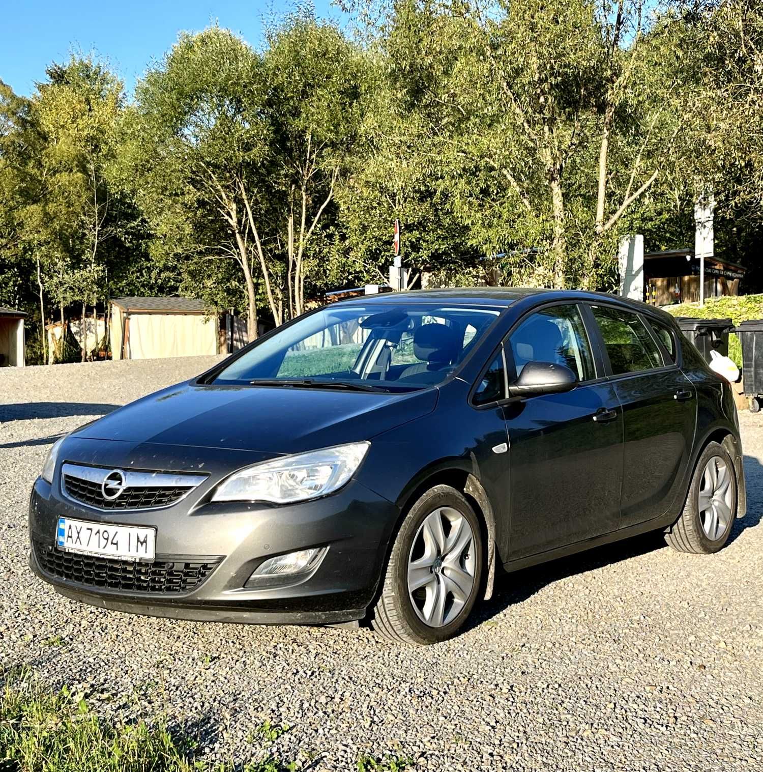 Opel Astra J, 2010, 1.4 Бензин