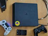Ps4 slim 500 GB + Dwa kontrolery V2 dodatkowo ładowarka do nich
