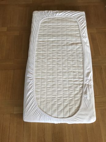 Materac piankowy do łóżeczka- Ikea + prześcieradło+podkład