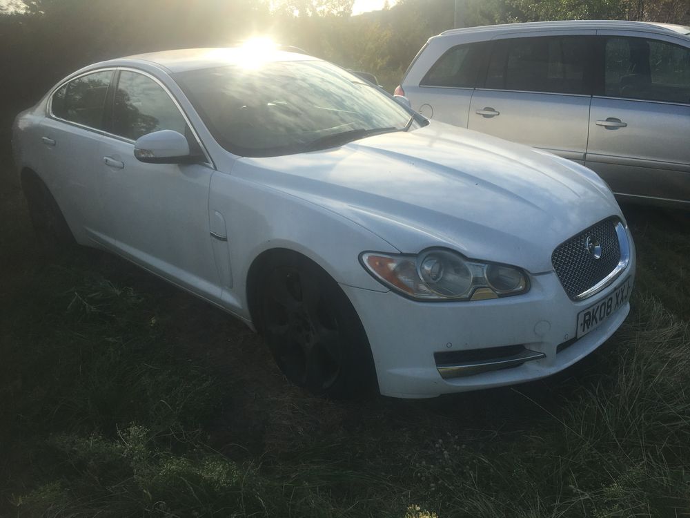 Sprzedam samochód Jaguar xf 4.2 kompresor v8 2008