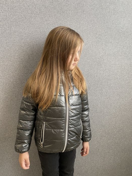 Демисезонная курточка для девочки 110/116