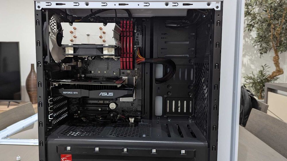 PC Gaming | Intel i5 + 16GB RAM + GTX 1050 Ti 4GB |