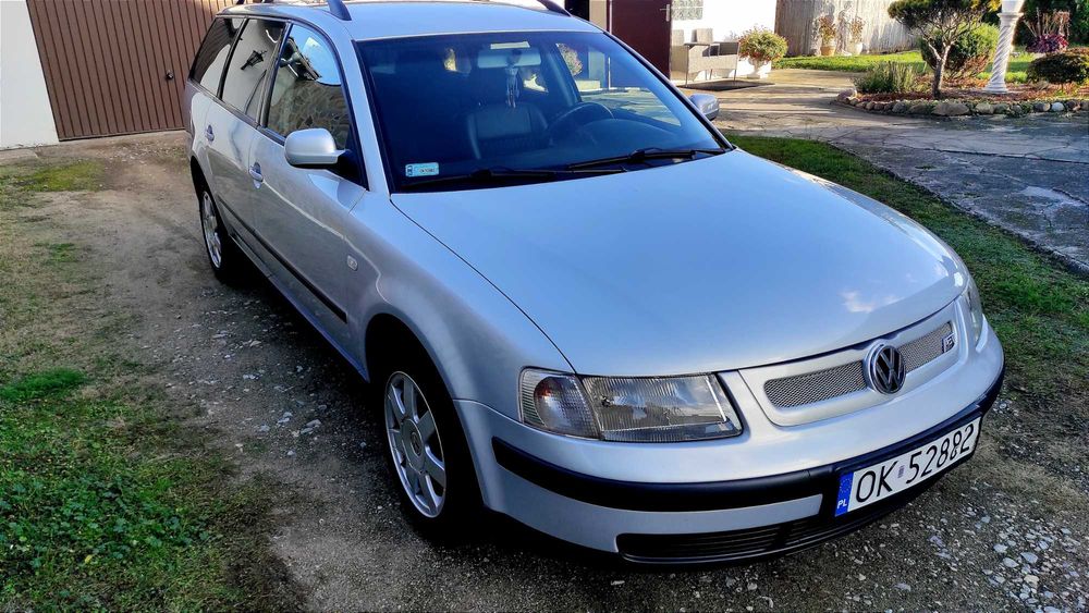 WV Passat B5  1.9 TDI 2000r  116KM oryginalny przebieg, garażowany.