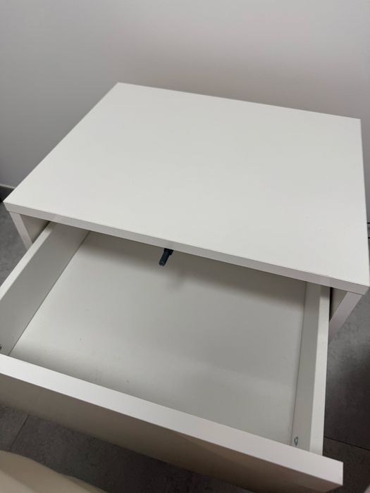 Stolik nocny / szafka nocna