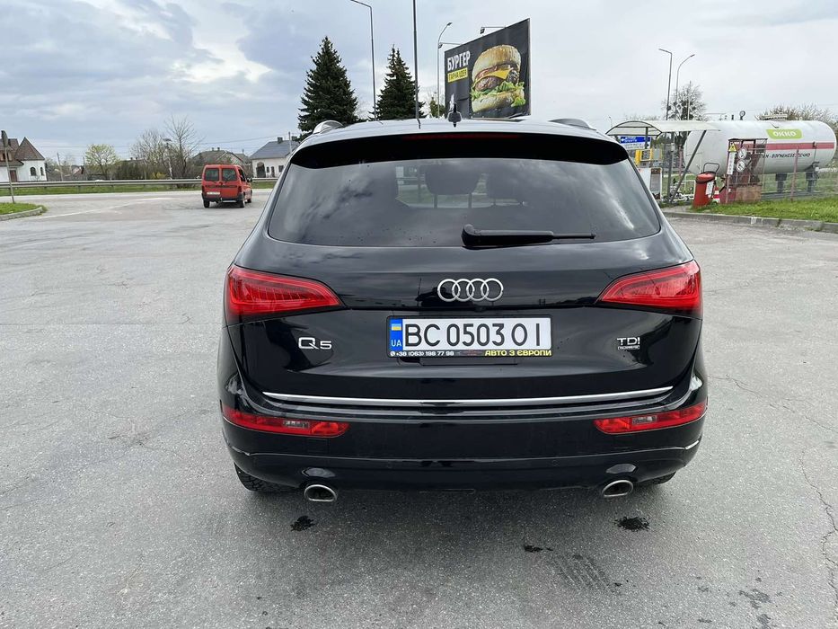 Audi Q5 обмін на нерухомість