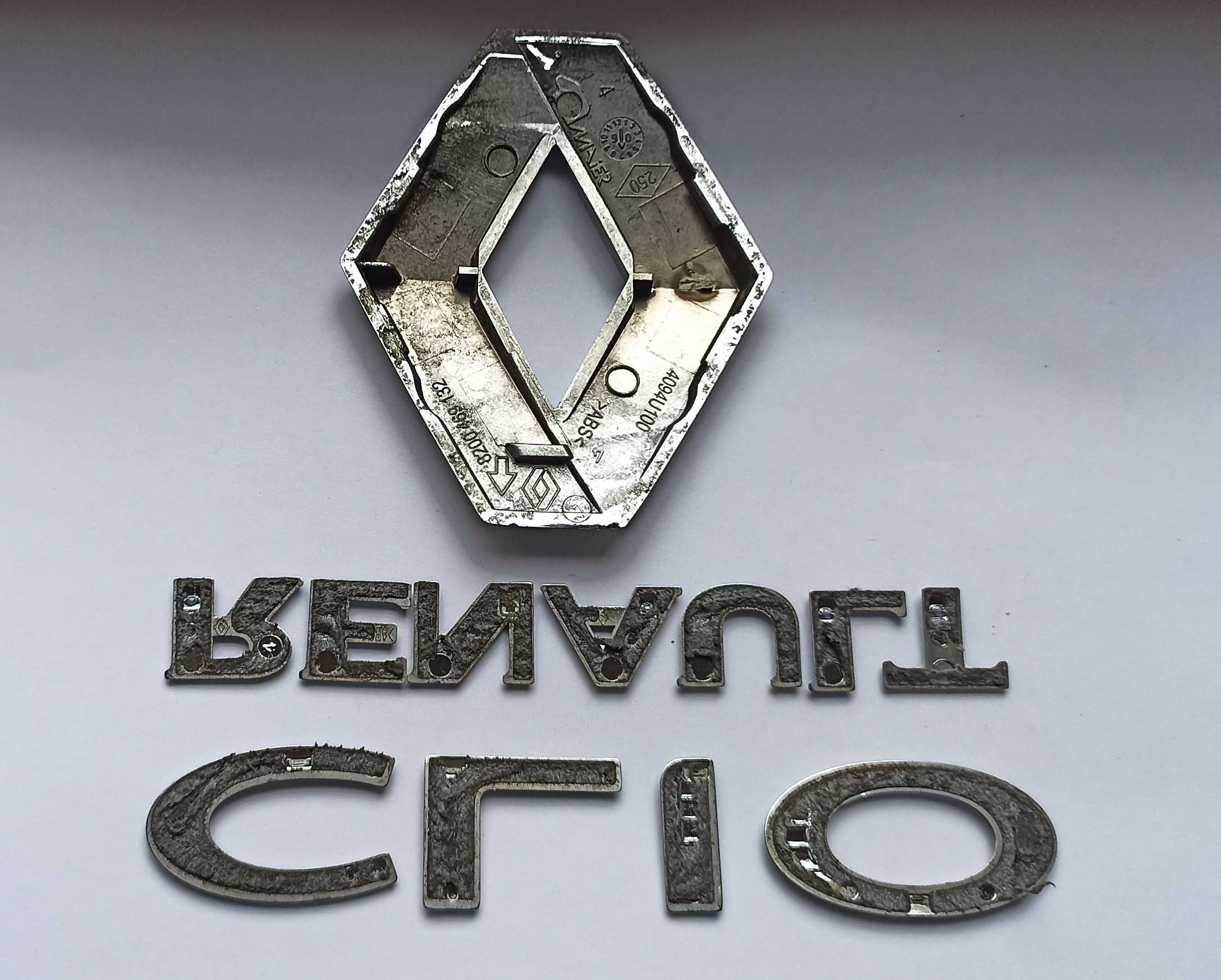 Napis emblemat Renault Clio III 05-12r