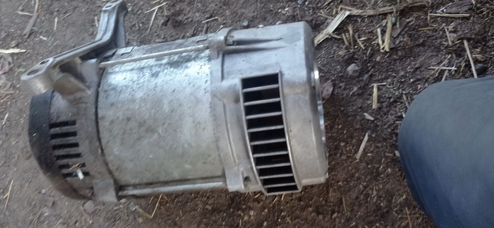 Продам генератор