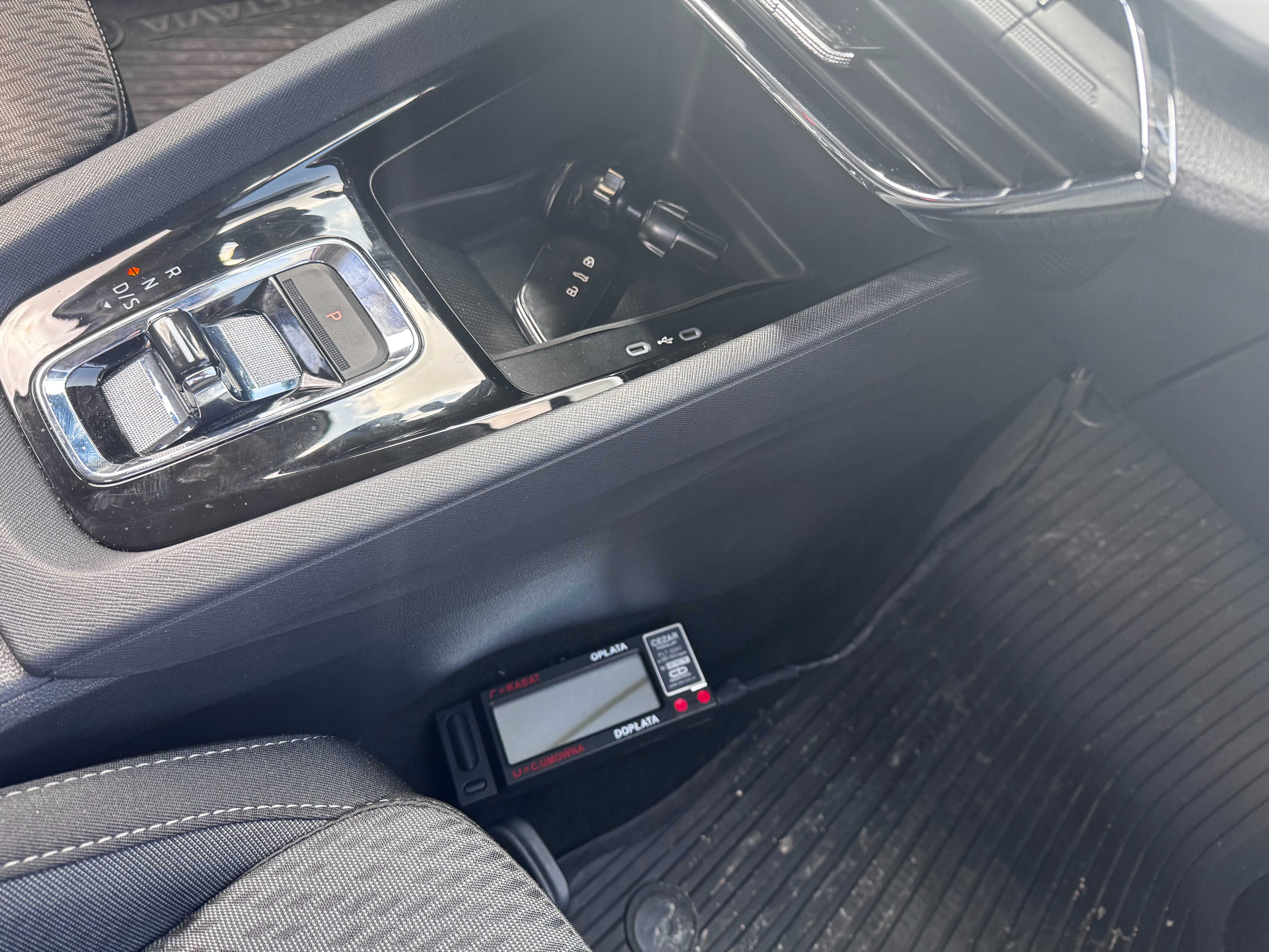 Wynajem SKODA OCTAVIA 4 2024 Taxi Uber Bolt iTaxi Premium dużo zleceń