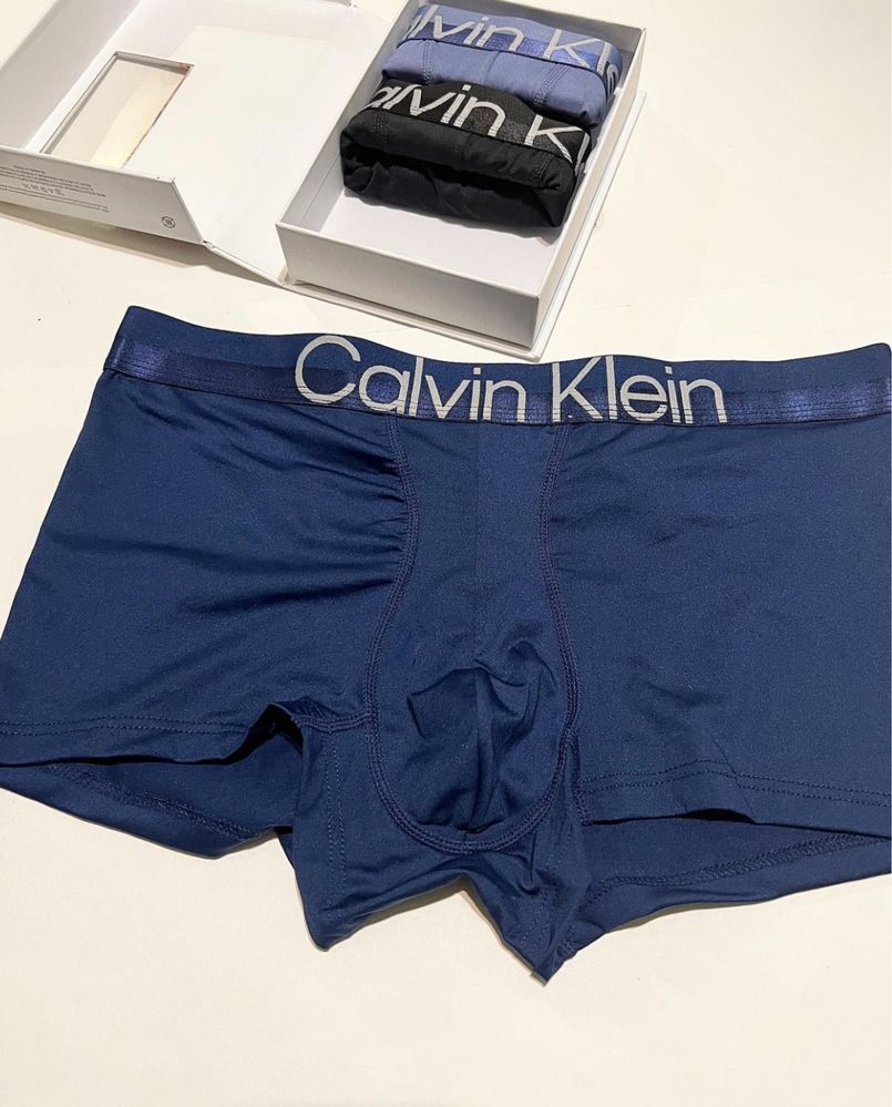 Чоловічі боксери Calvin Klein мікрофібра M та L