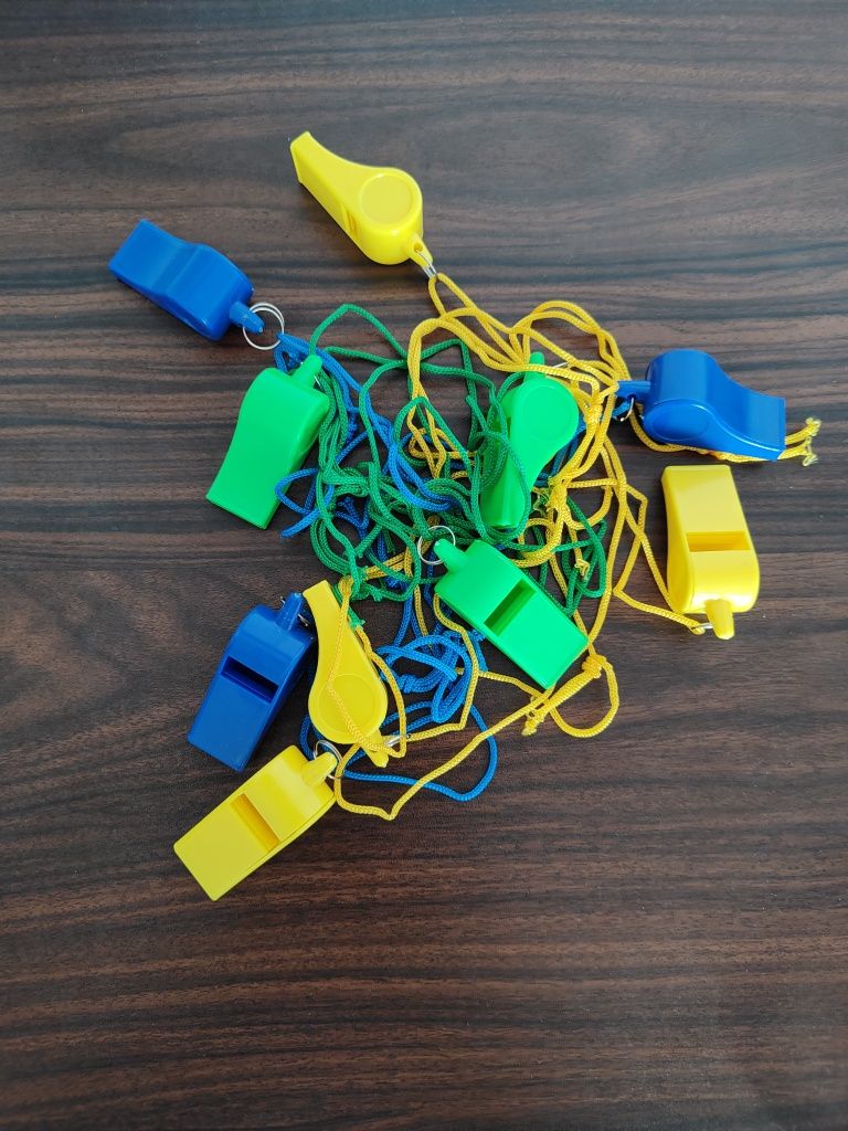 Gwizdek plastikowy