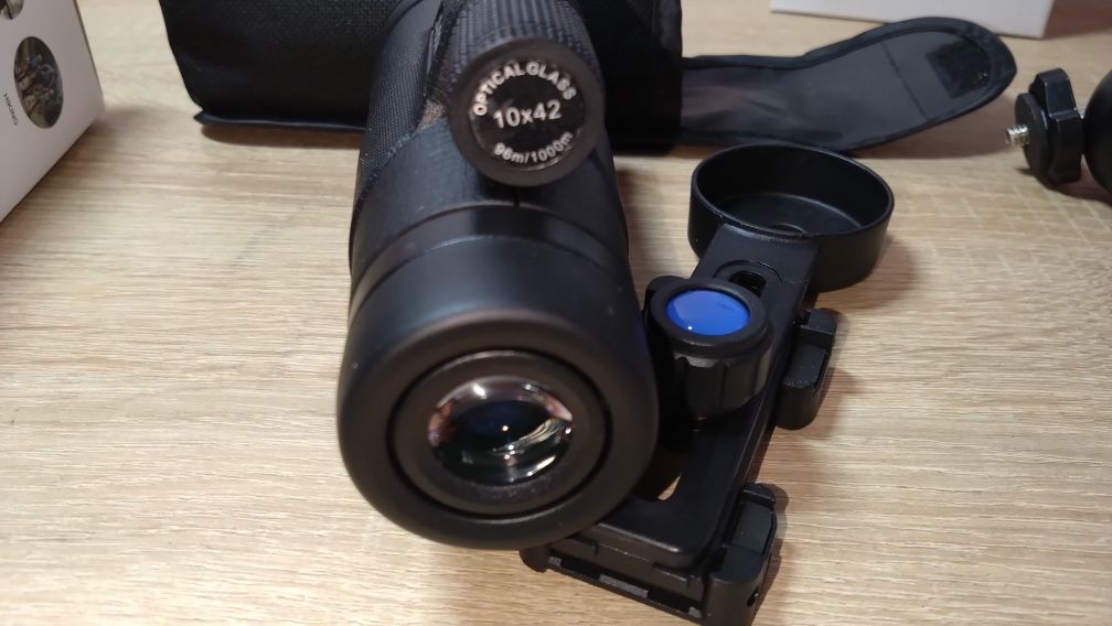 Монокуляр SvBony sx32   10x42 бінокль