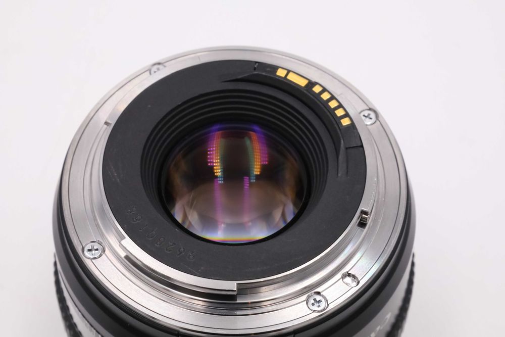 Canon EF 28 mm F 1,8 USM zadbany obiektyw jak 35
